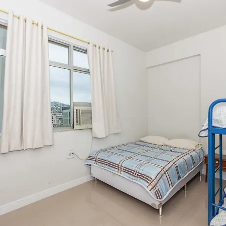 Apto com WiFi e otima localizacao, Laranjeiras RJ